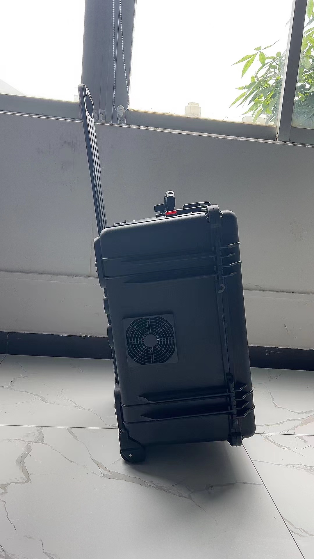 锦屏手拉箱型移动通信干扰器